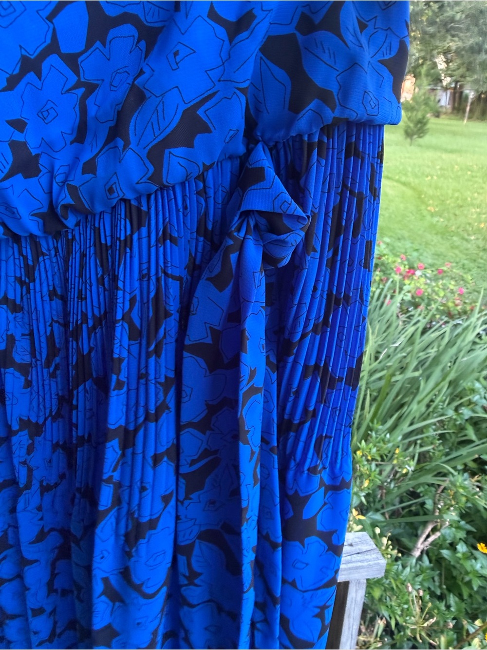 Bright Blue Floral Midi Dress - Picture 7 of 8
